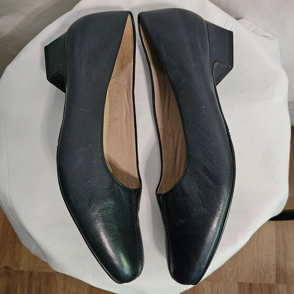 Trotters Black Leather 1 1/4" Heel Pumps Excellent Condition sz 8 1/2 W - Picture 3 of 6